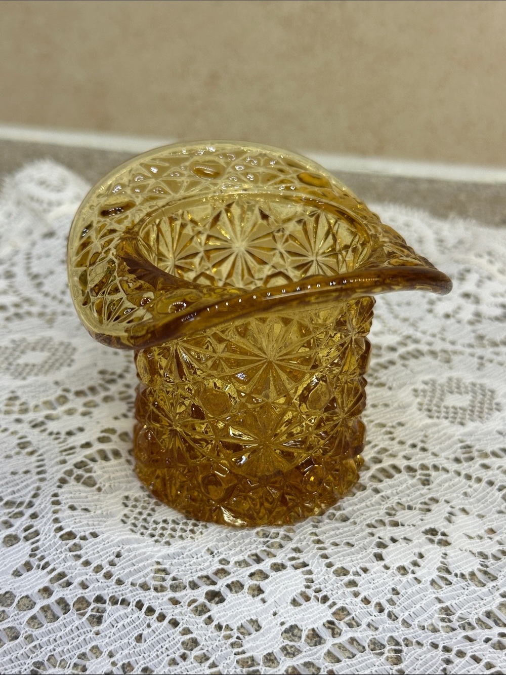 Vintage Fenton Amber Daisy & Button Miniature Top Hat Toothpick Holder - Vase